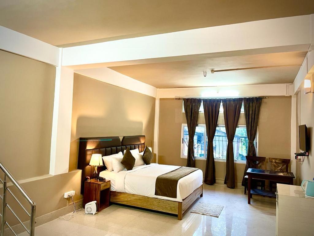 La Colline Resort Kohima Dış mekan fotoğraf