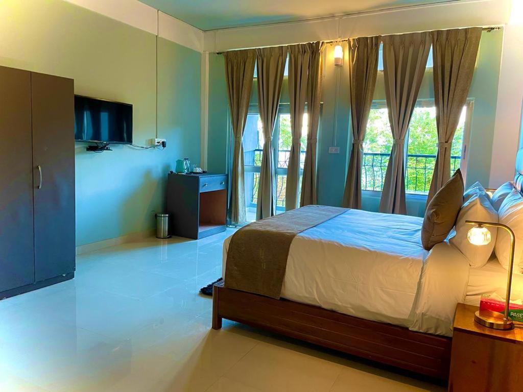 La Colline Resort Kohima Dış mekan fotoğraf