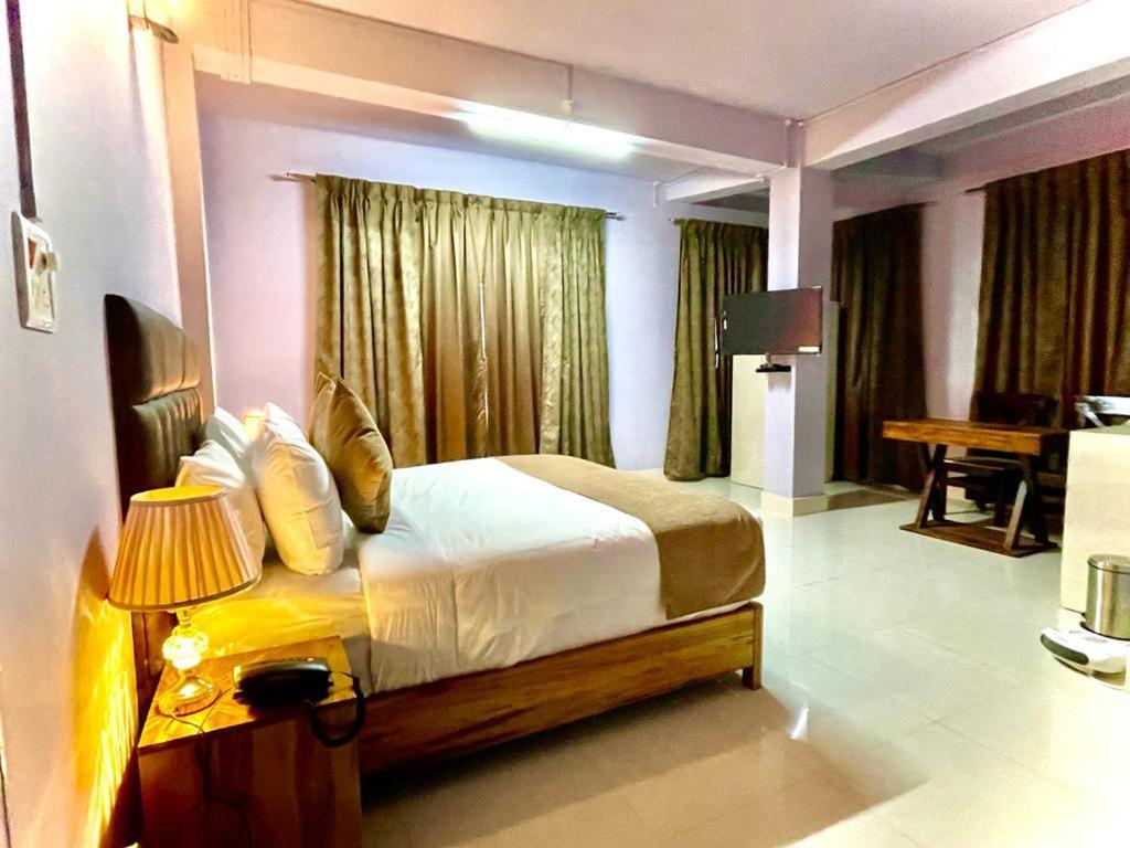 La Colline Resort Kohima Dış mekan fotoğraf