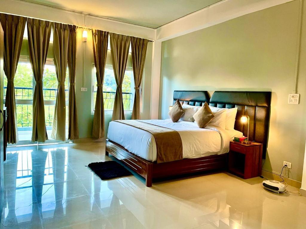 La Colline Resort Kohima Dış mekan fotoğraf